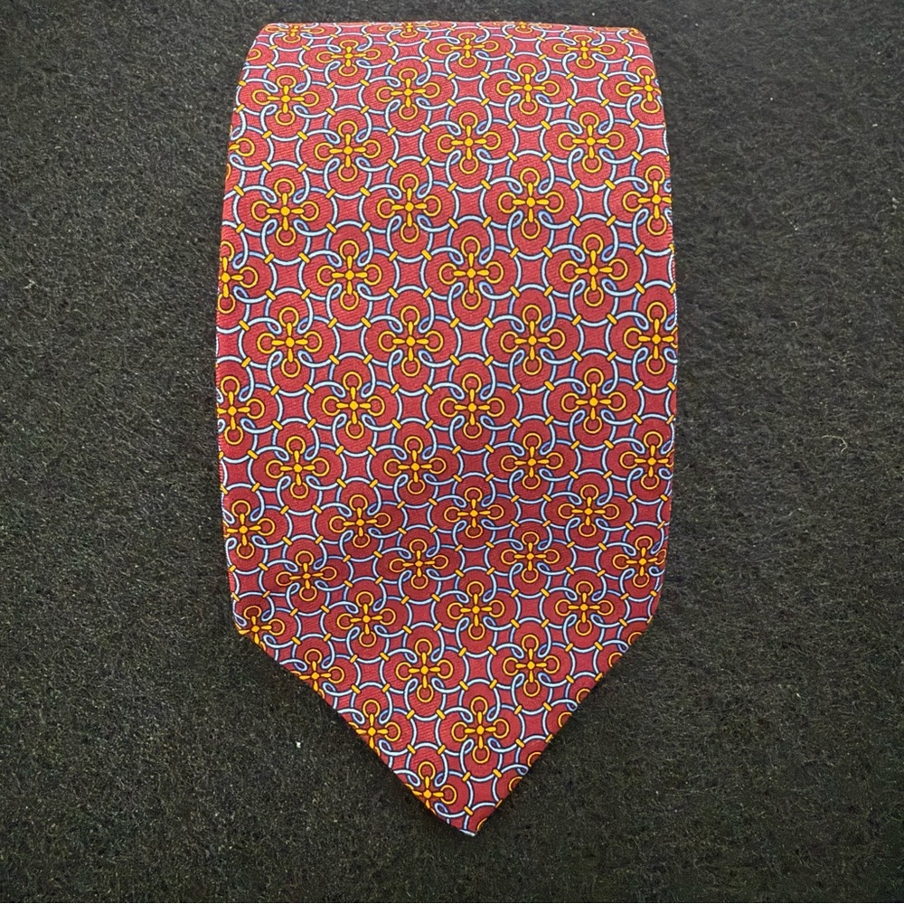 Brooks Brothers All Silk Red Medallion Tie, Made in USA